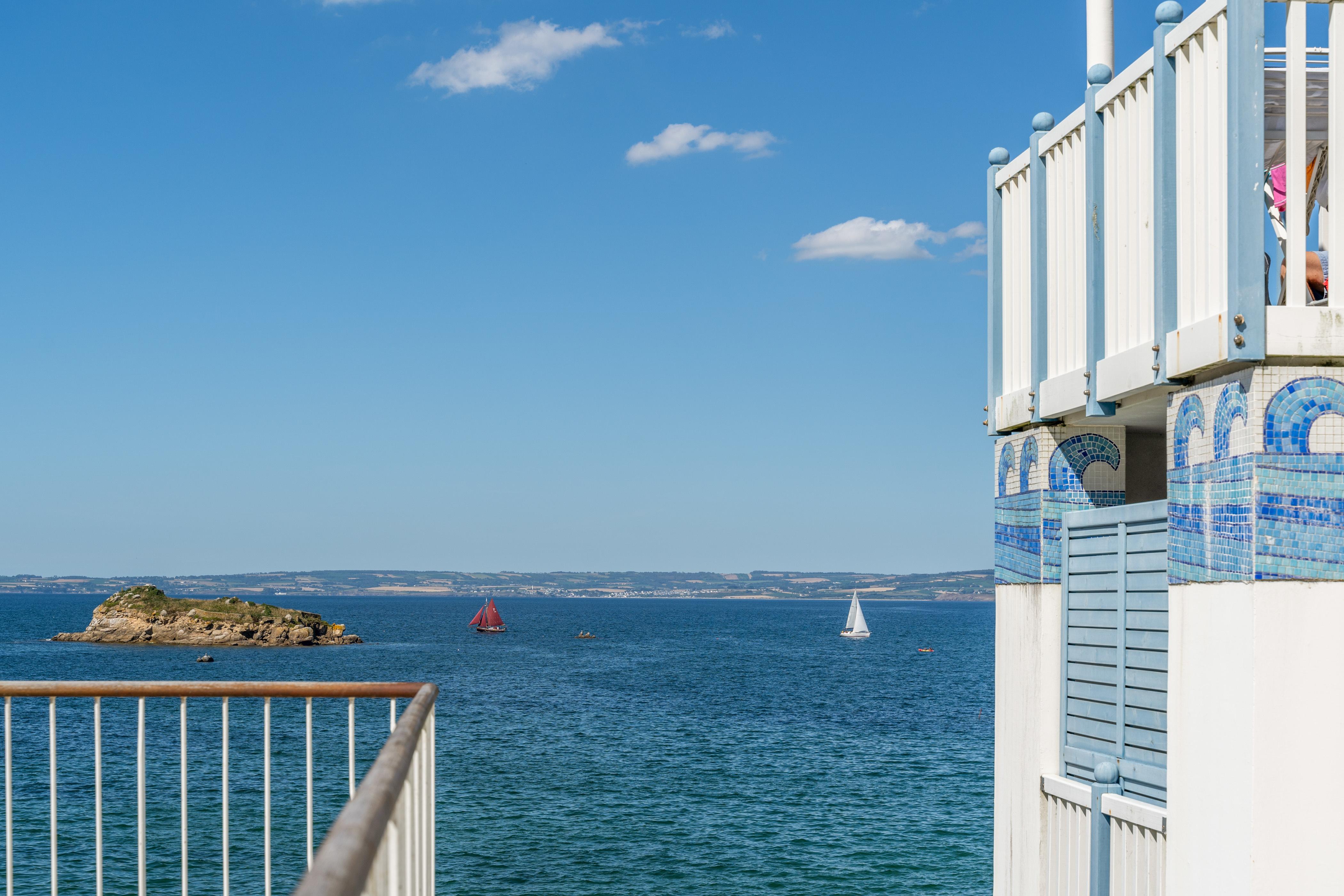 Résidence Pierre&Vacances Premium Le Coteau et la Mer Tréboul Exterior foto