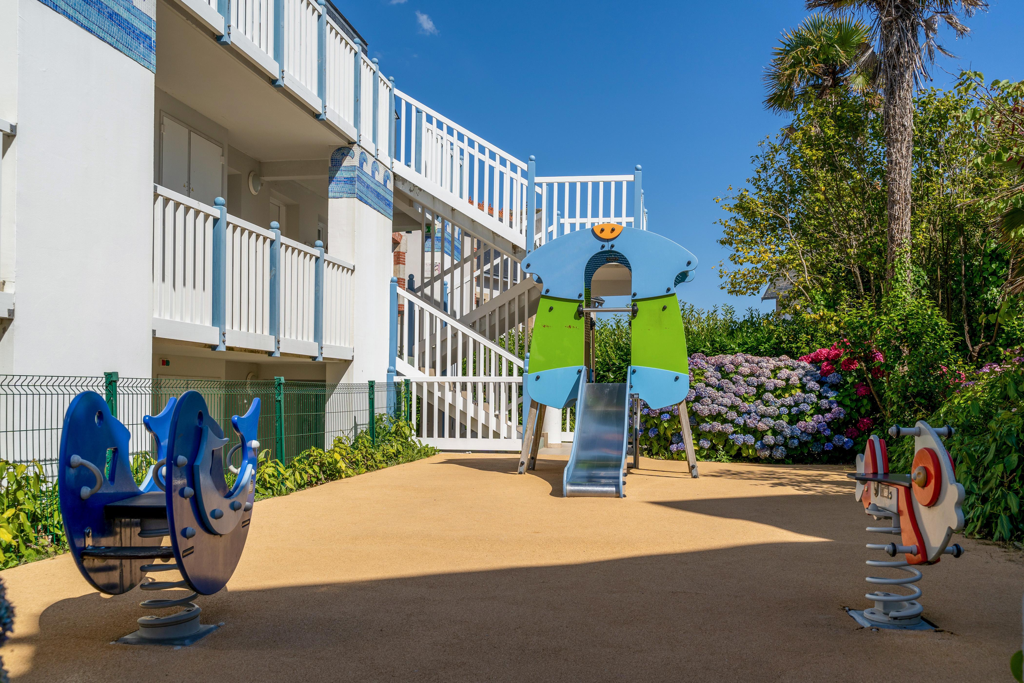 Résidence Pierre&Vacances Premium Le Coteau et la Mer Tréboul Exterior foto