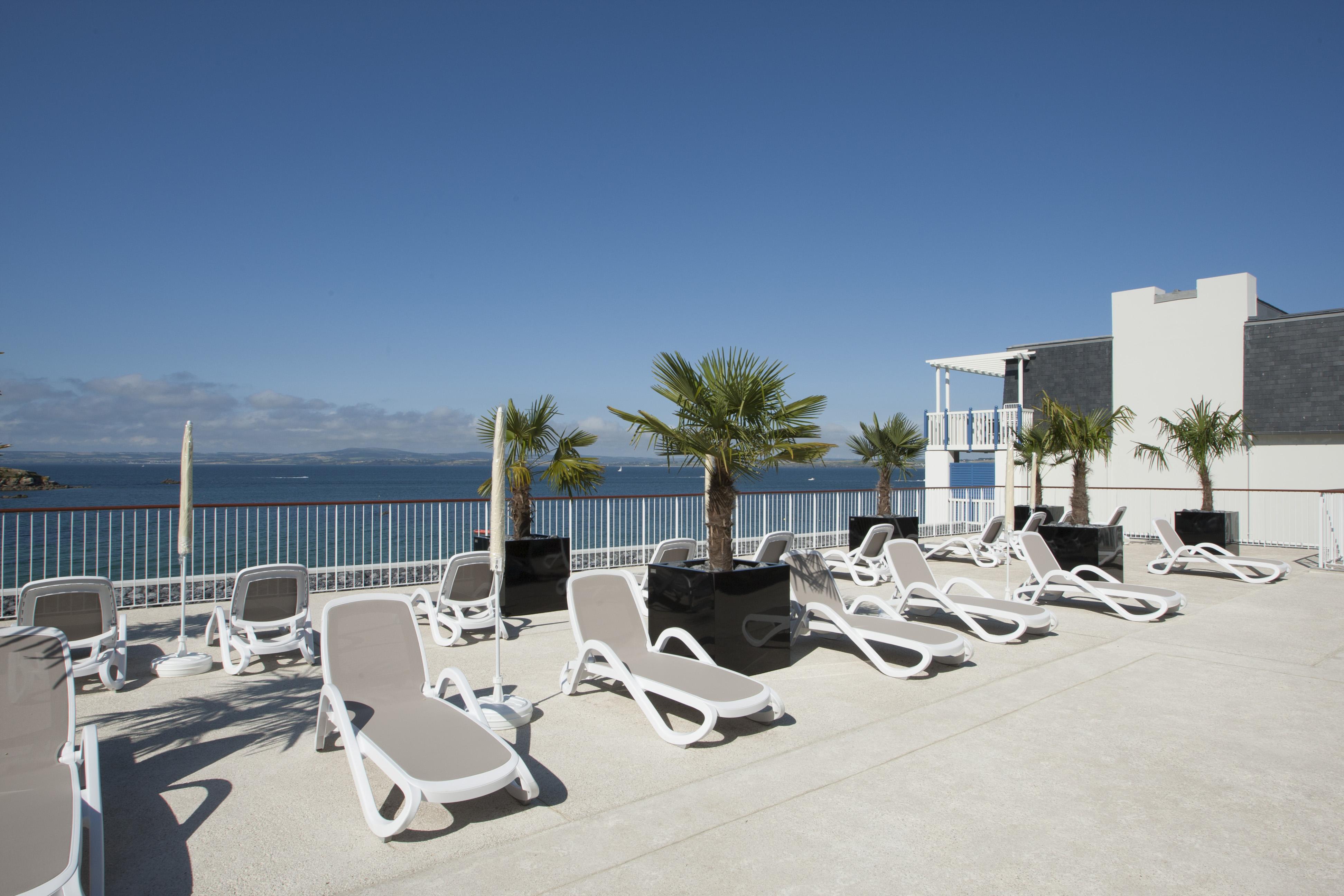 Résidence Pierre&Vacances Premium Le Coteau et la Mer Tréboul Exterior foto