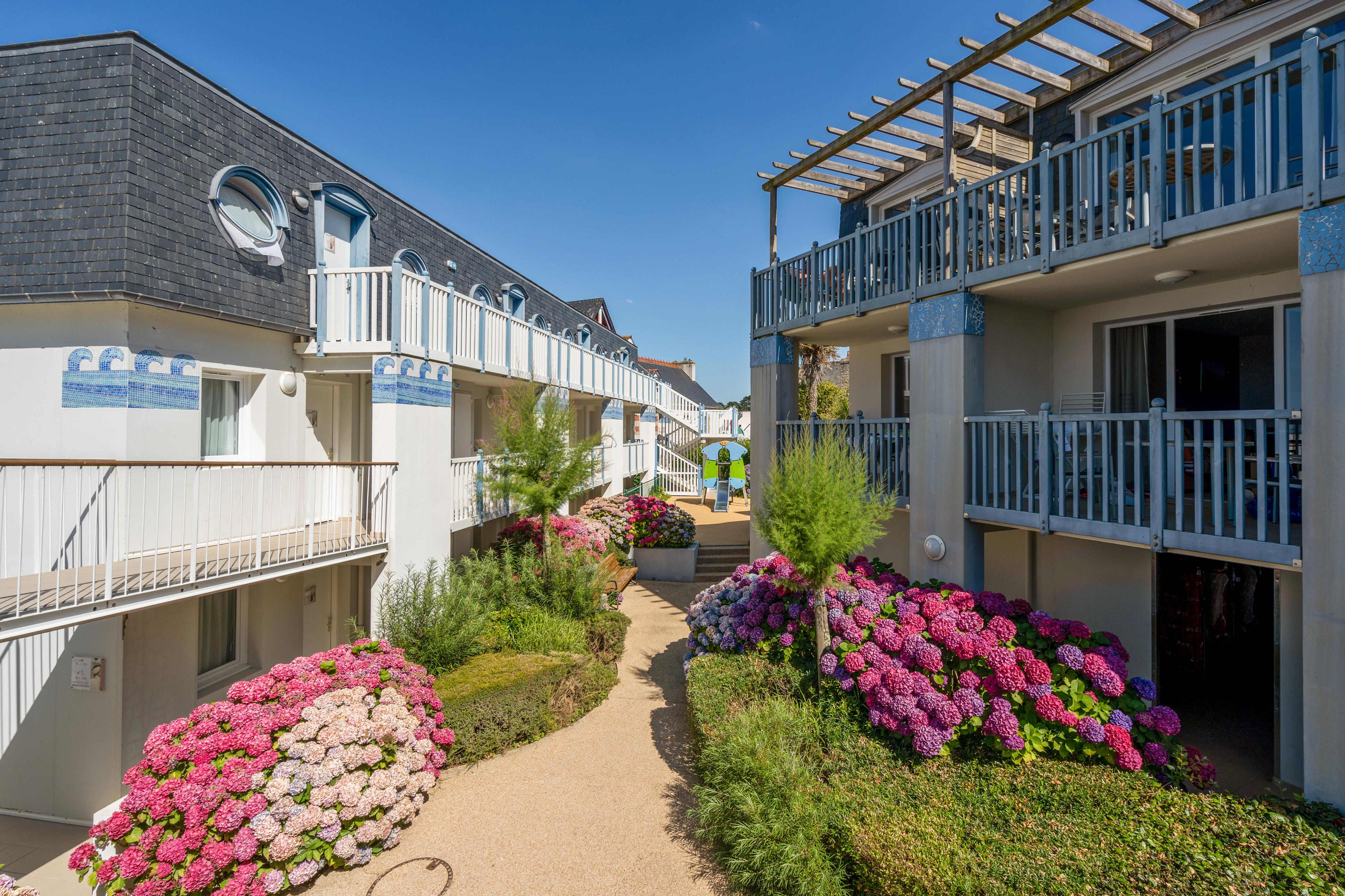 Résidence Pierre&Vacances Premium Le Coteau et la Mer Tréboul Exterior foto